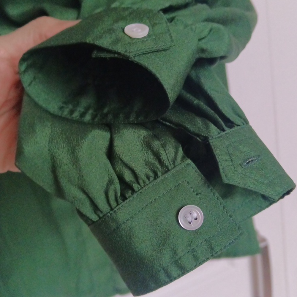 Ptp21" Vintage Flowy Green Long Sleeve Ruched Button Blouse - Picture 6 of 15